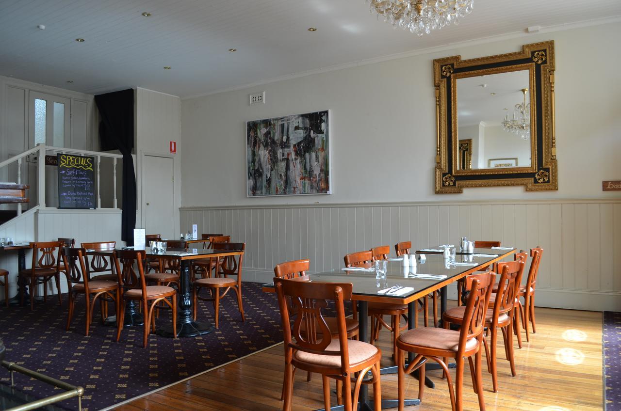 The Empire Hotel Deloraine Exterior foto